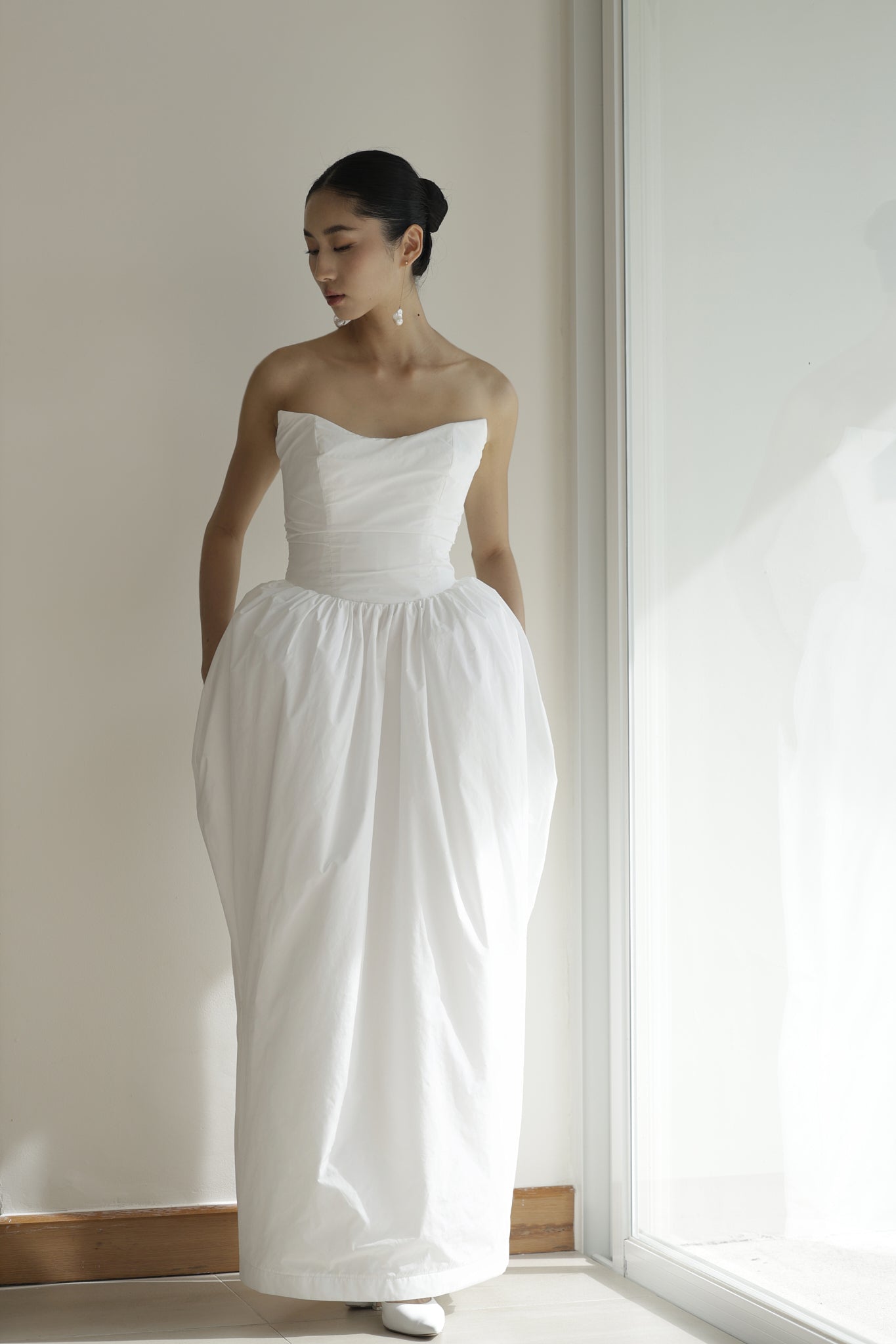 Đầm cúp ngực V váy nhún phồng - D2009