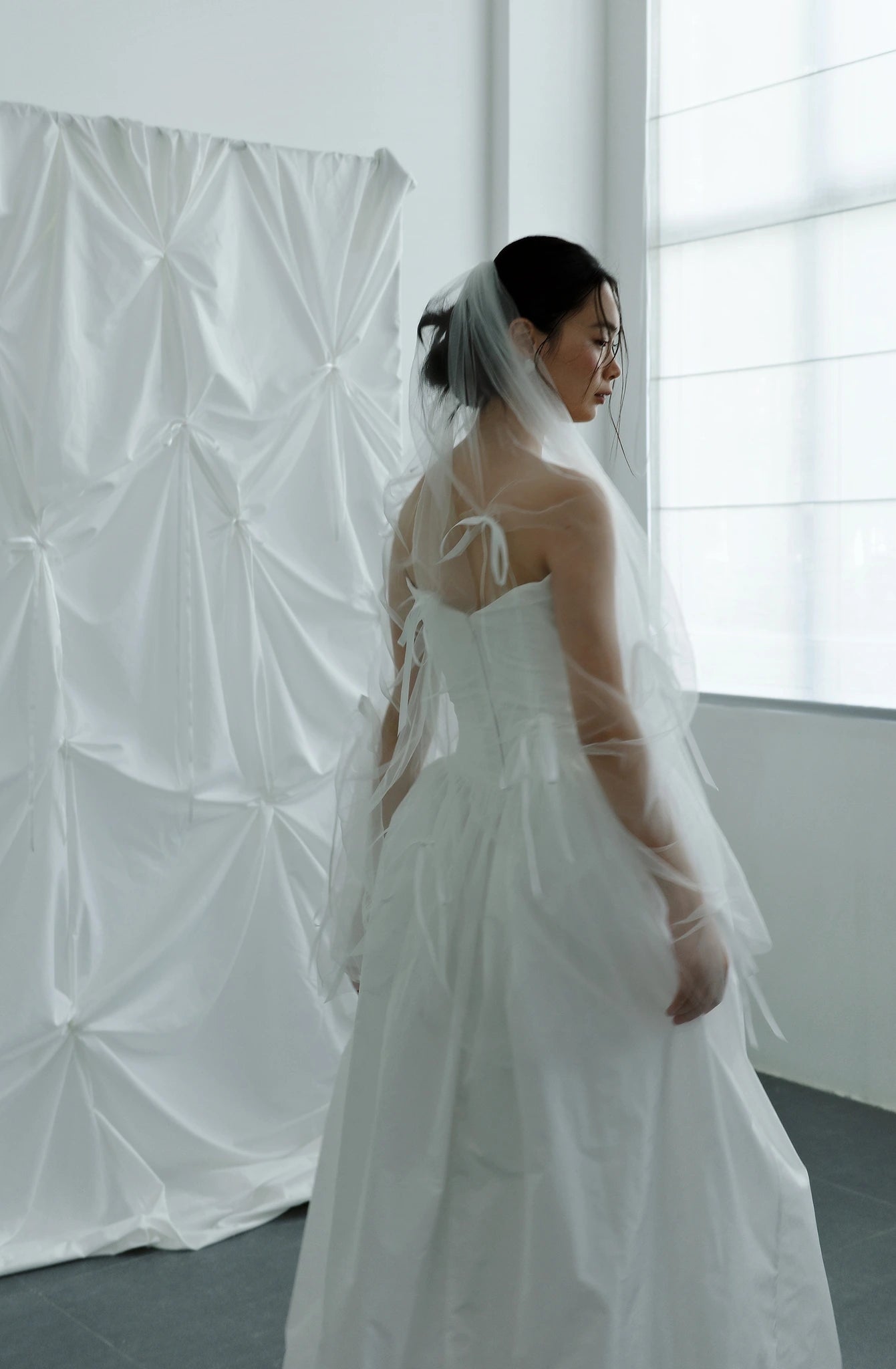 Đầm cúp ngực V váy nhún phồng - D2009