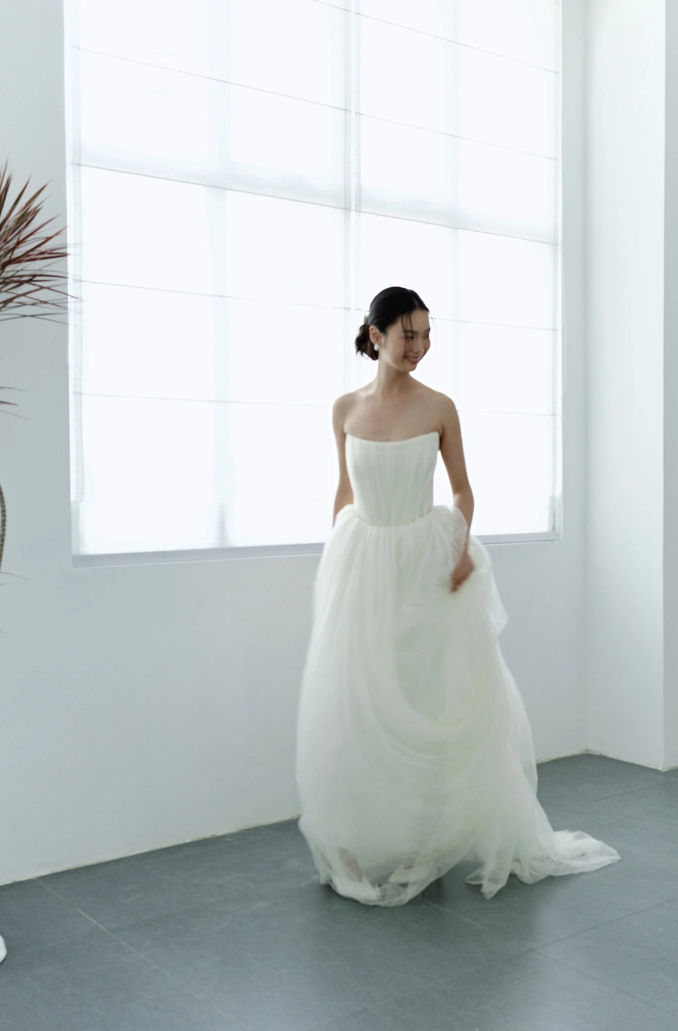 Đầm lưới nhún cúp ngực phối dây vai rời - D2024