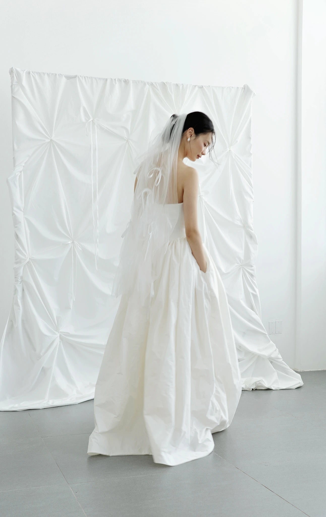 Đầm cúp ngực xòe phồng có túi sườn - D2053