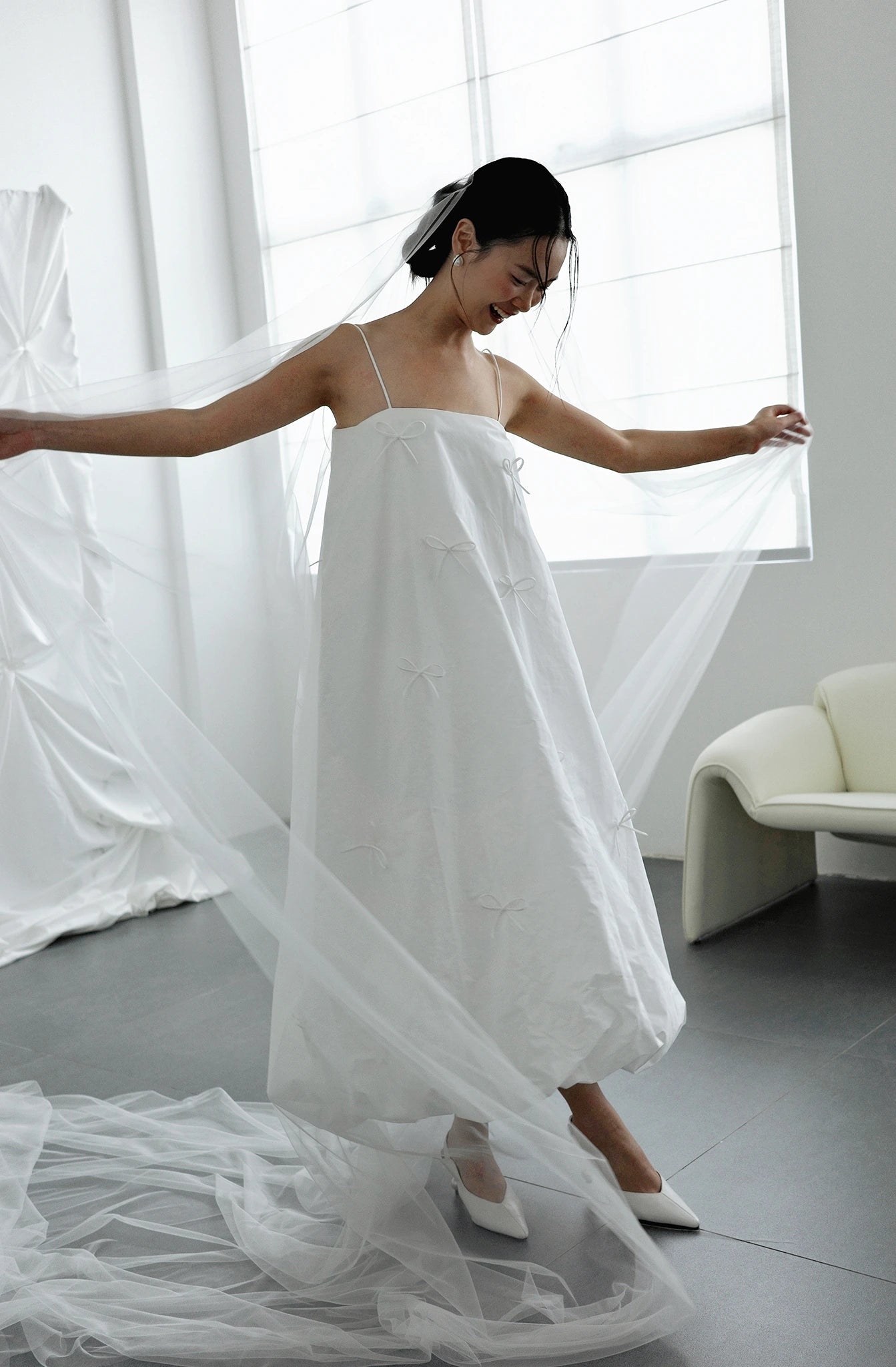 Đầm suông hai dây đính nơ - D2054